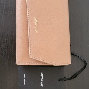 Light brown wallet Matt&Natt